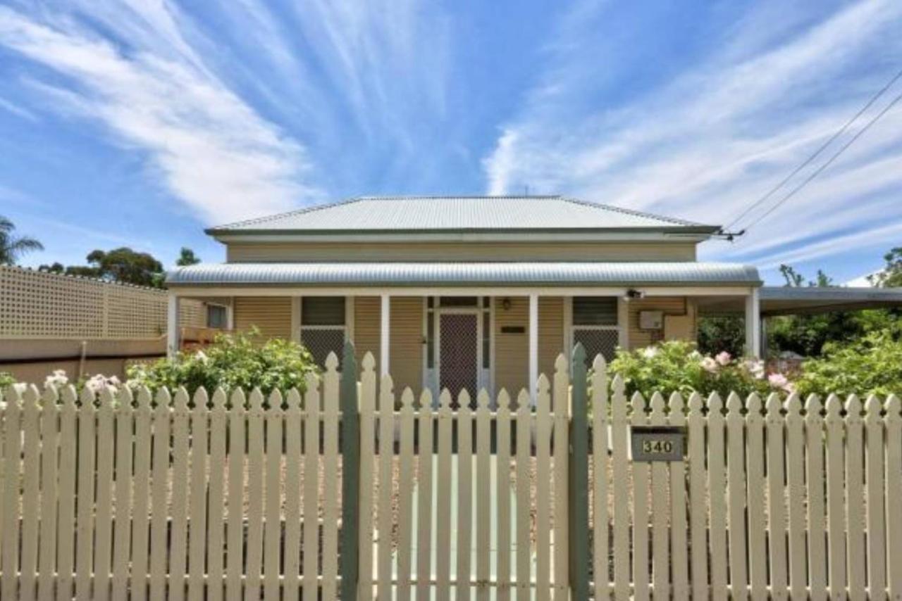 Maeville Cottage Broken Hill Exterior photo